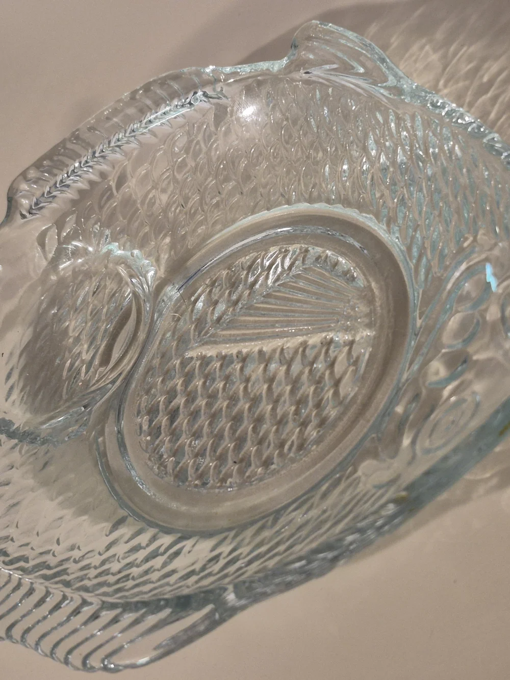 Vintage 8 Inch Clear Glass Fish Serving Plate
